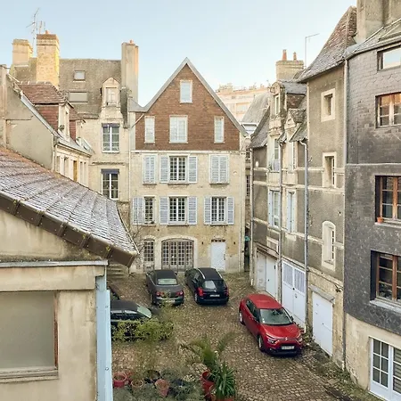 Athéna Appartement *